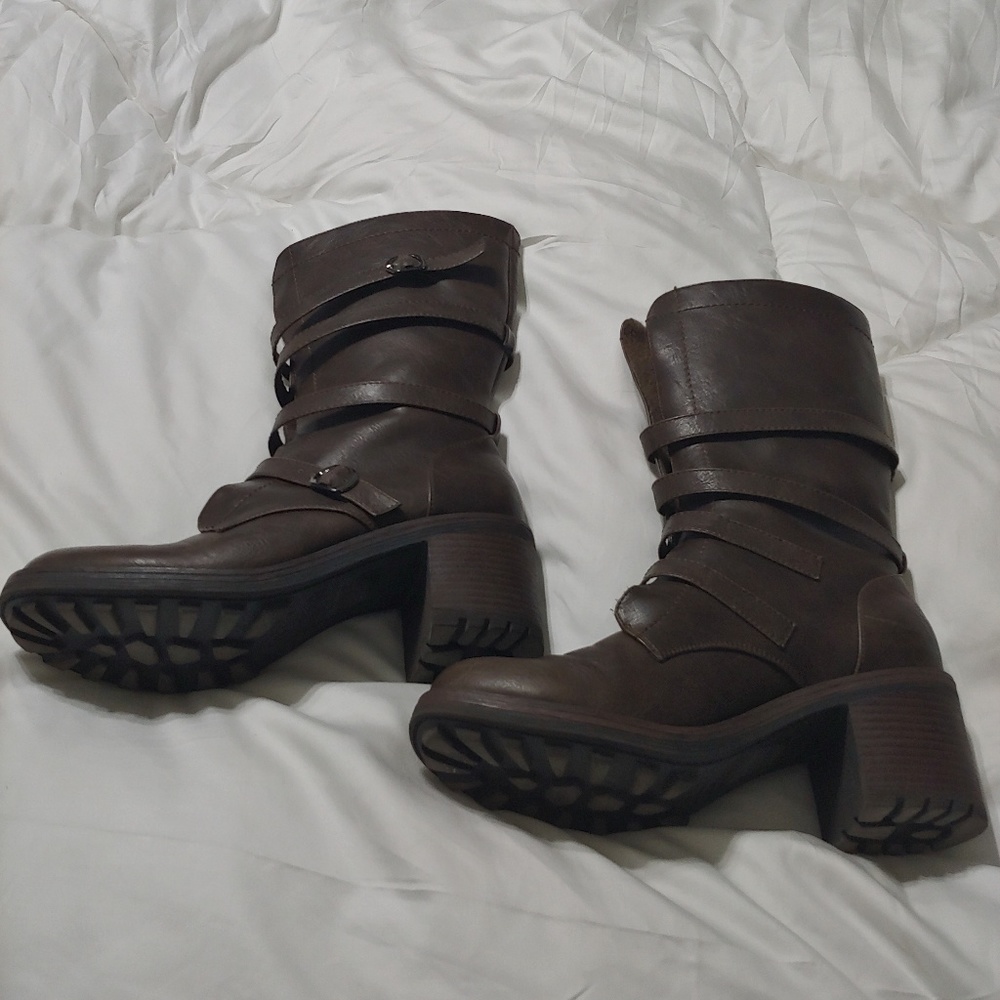Chase and Chloe mid calf boots